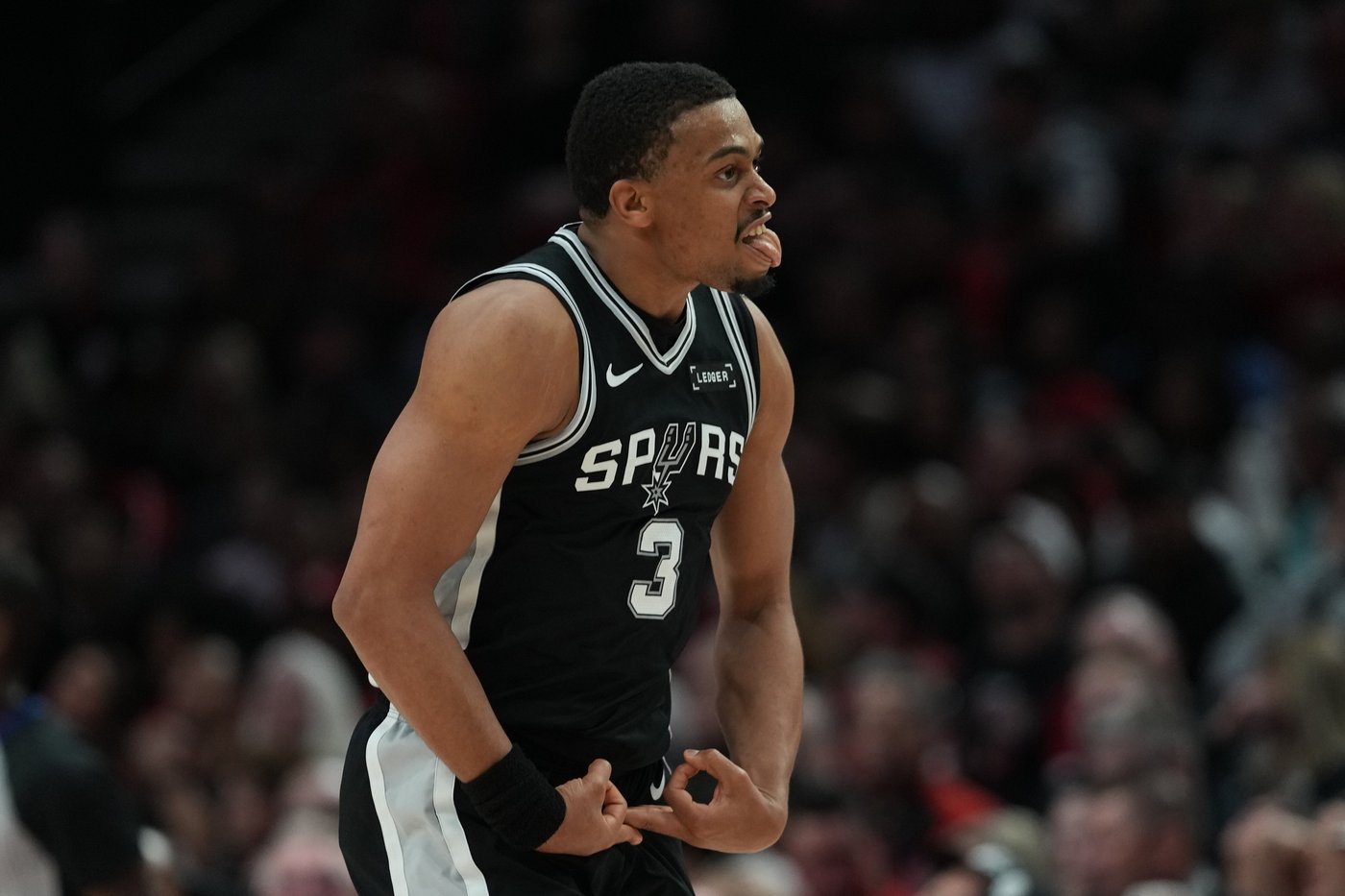 Spurs beat Trail Blazers 120-108 without Wembanyama to take 2-1 series lead | iNFOnews.ca