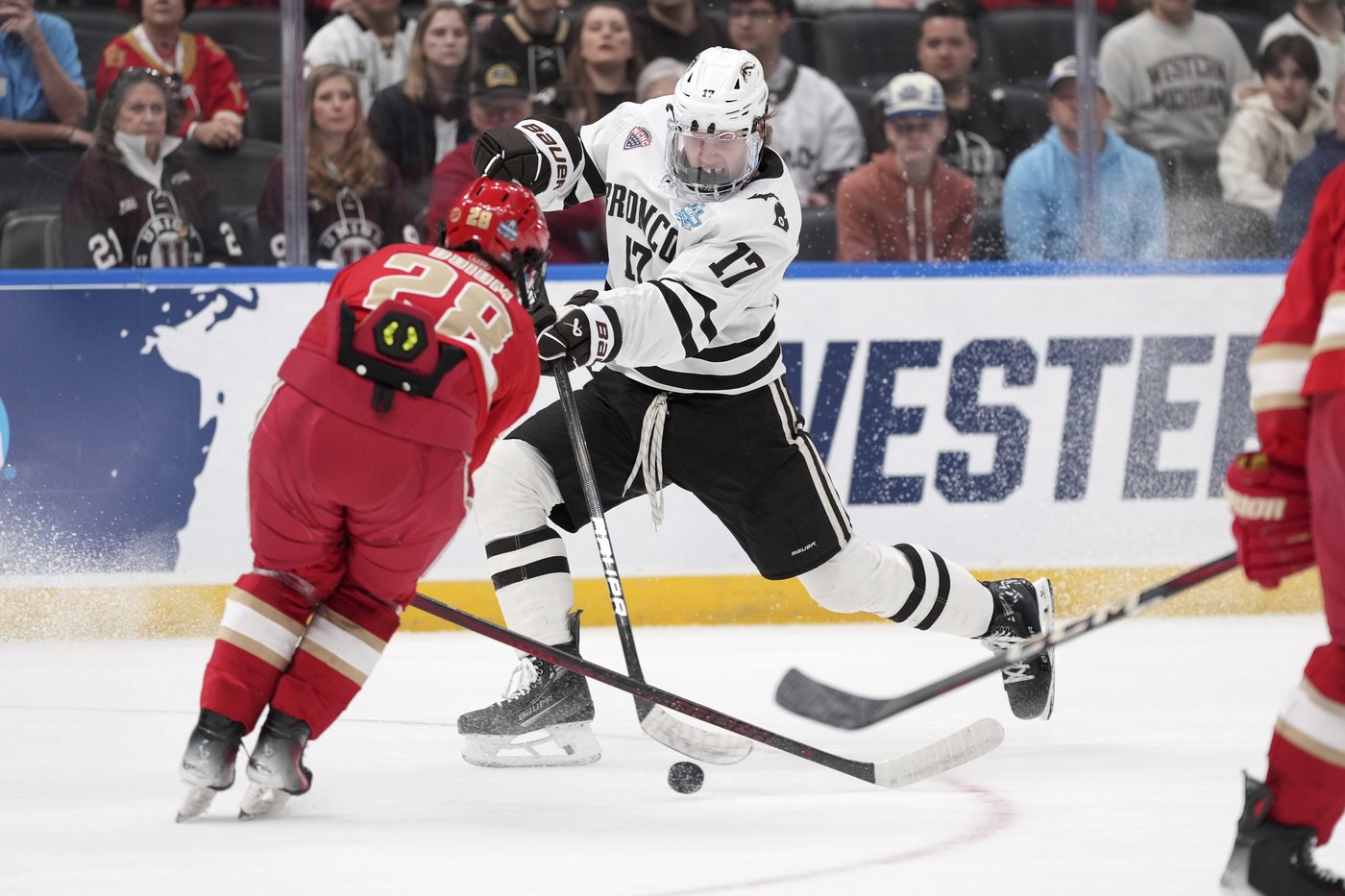 Wild rookie Zeev Buium jumps right in with the NHL playoffs at stake. He's been on big stages before | iNFOnews.ca