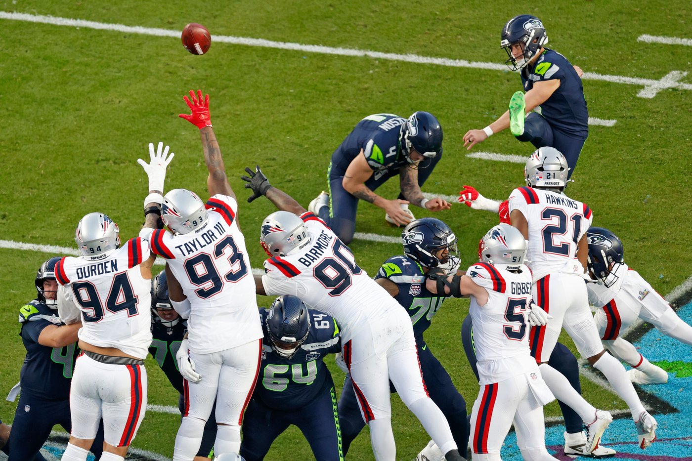 Kicker, punter come up big for Seahawks in a Super Bowl devoid of early touchdowns | iNFOnews.ca Kicker, punter come up big for Seahawks in a Super Bowl devoid of early touchdowns | iNFOnews.ca