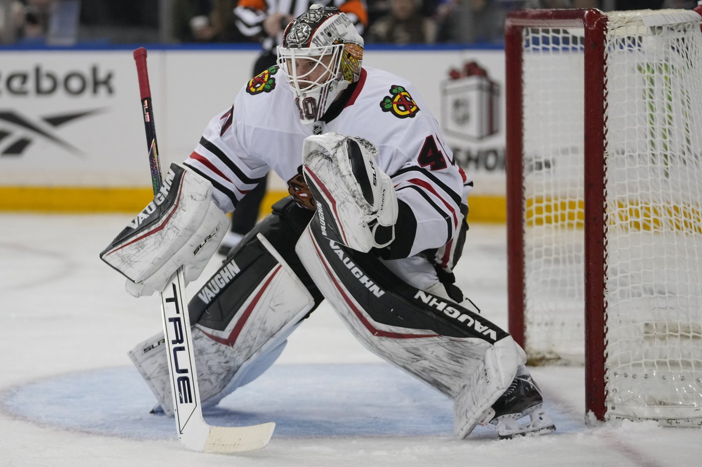 Hall has goal and assist, Soderblom stops 29 shots as Blackhawks beat Rangers 2-1 | iNFOnews.ca
