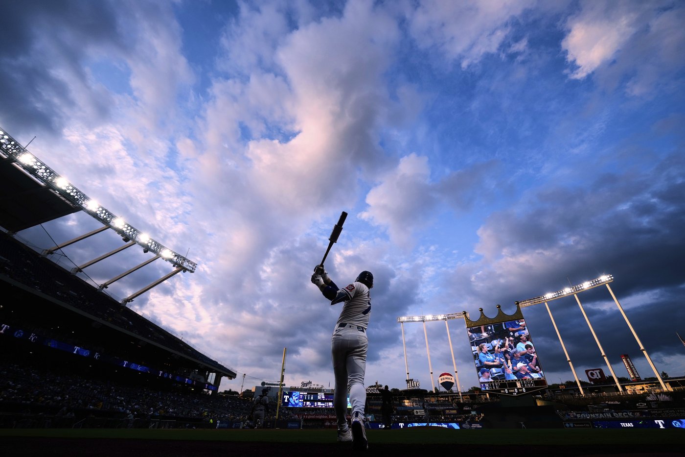 The Royals' Bobby Witt Jr. hits 100th homer, joining some select company in MLB history | iNFOnews.ca