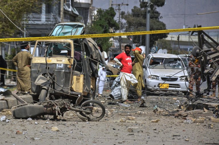 A car bombing outside a Pakistani security force headquarters kills at least 8 people | iNFOnews.ca