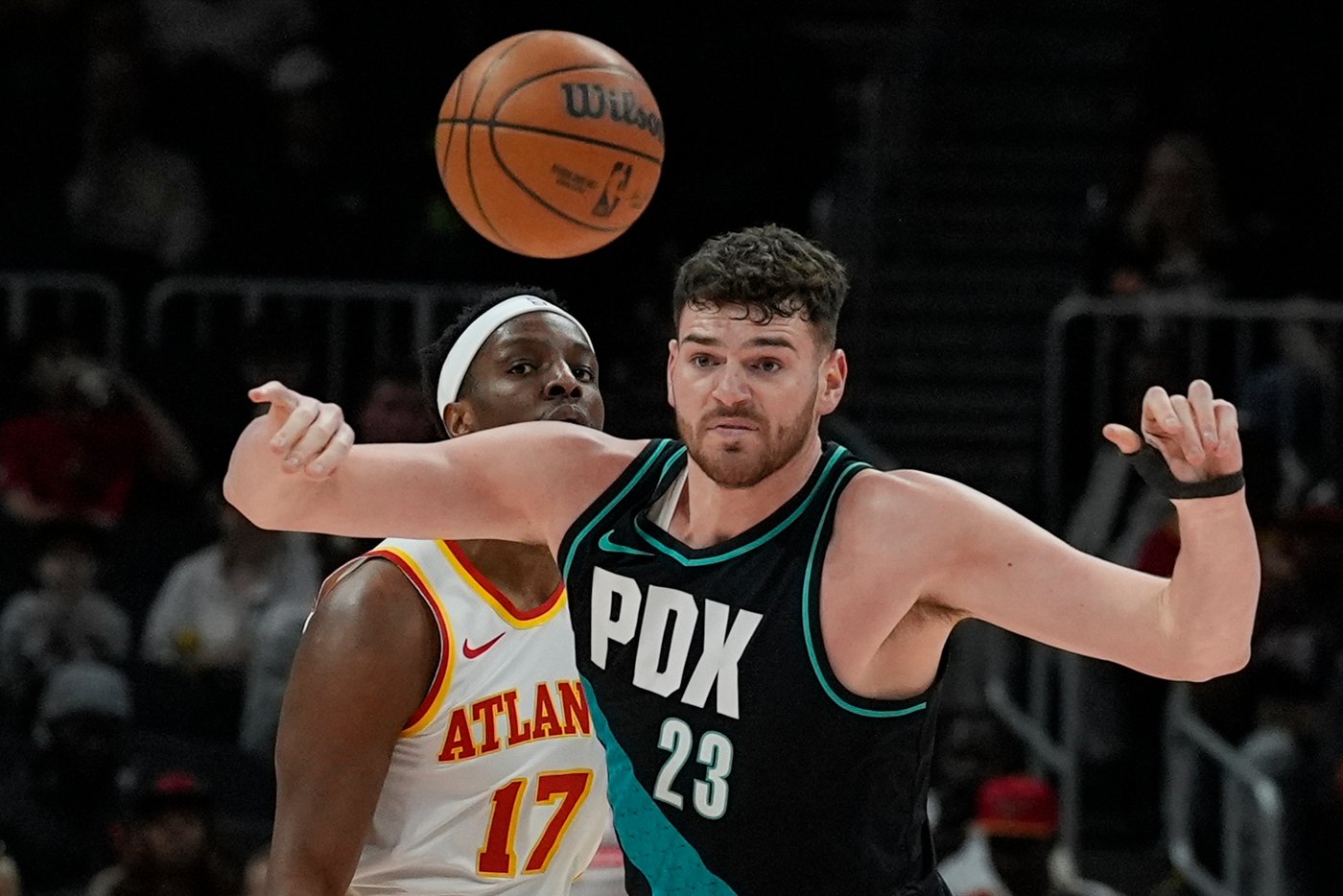 Hawks score 44 points in the 1st quarter and rout the Trail Blazers 135-101 | iNFOnews.ca Hawks score 44 points in the 1st quarter and rout the Trail Blazers 135-101 | iNFOnews.ca