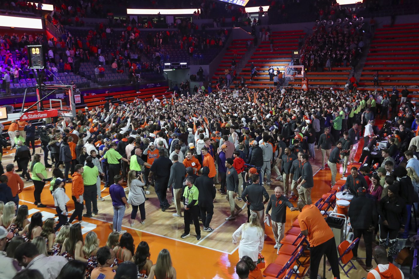 Clemson beats No. 4 Kentucky 70-66 for another top-5 win as Tigers hope for NCAA Tournament berth | iNFOnews.ca Clemson beats No. 4 Kentucky 70-66 for another top-5 win as Tigers hope for NCAA Tournament berth | iNFOnews.ca