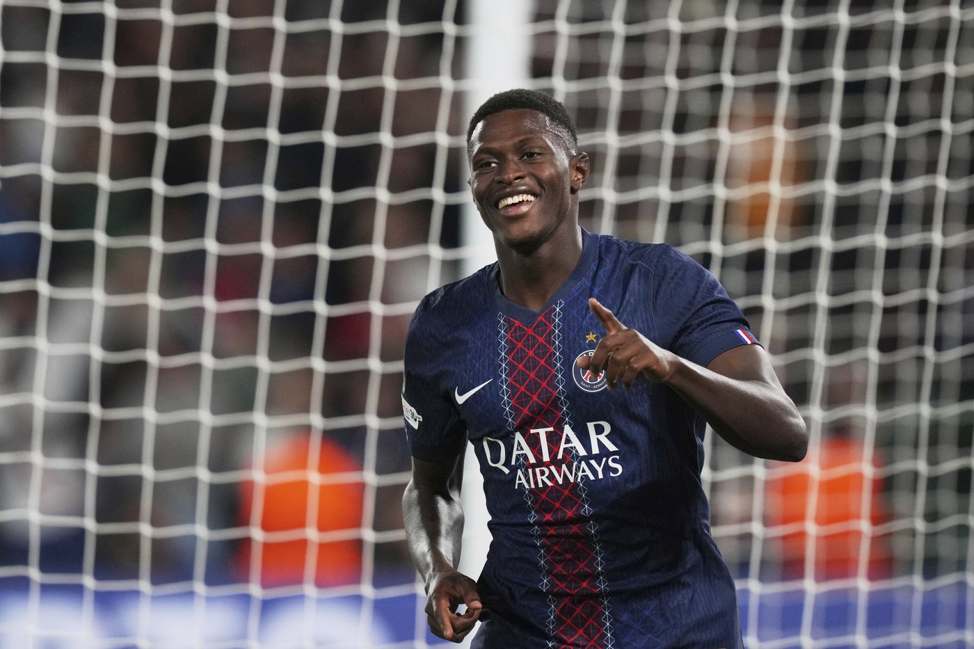 PSG copes without star forwards and routs Atalanta 4-0 in Champions League | iNFOnews.ca