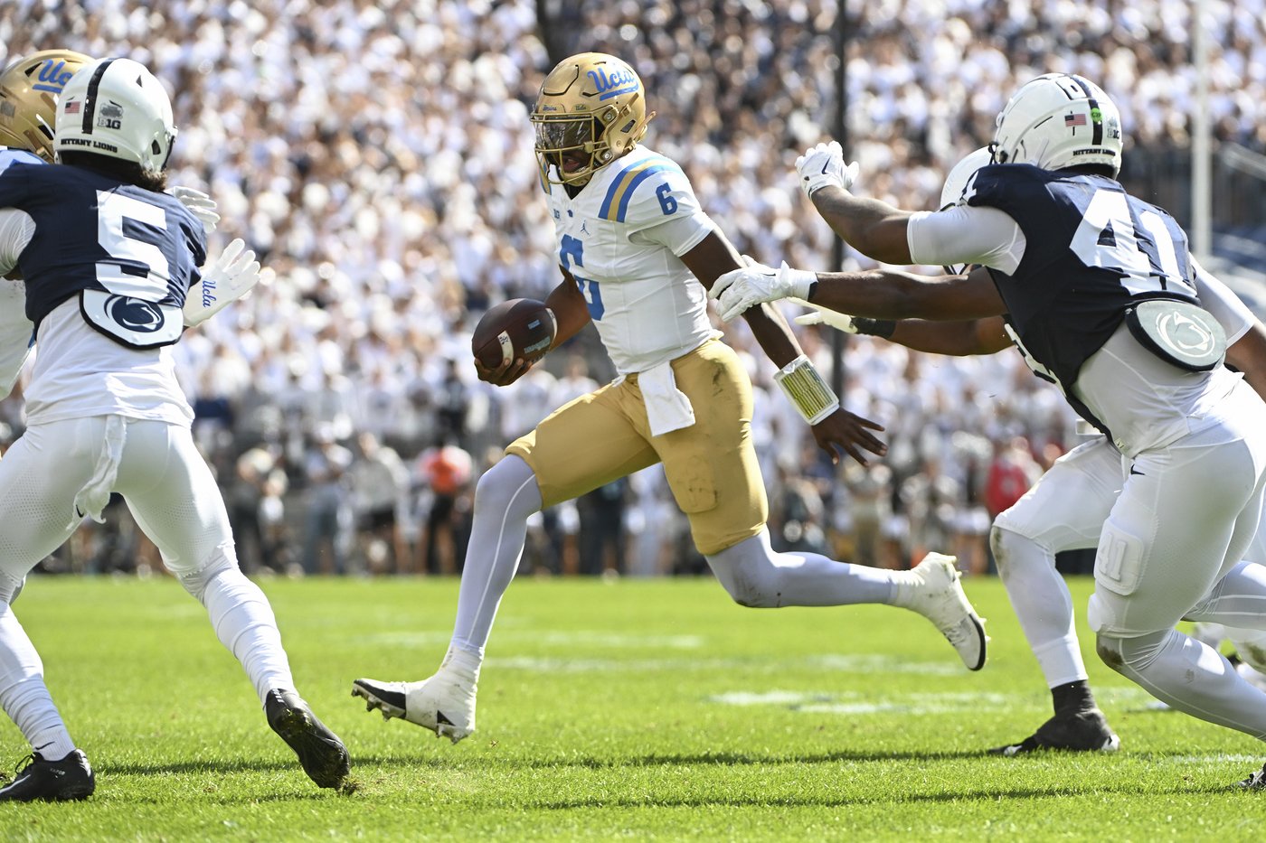Drew Allar throws TD, runs for another as No. 7 Penn State beats UCLA 27-11 | iNFOnews.ca