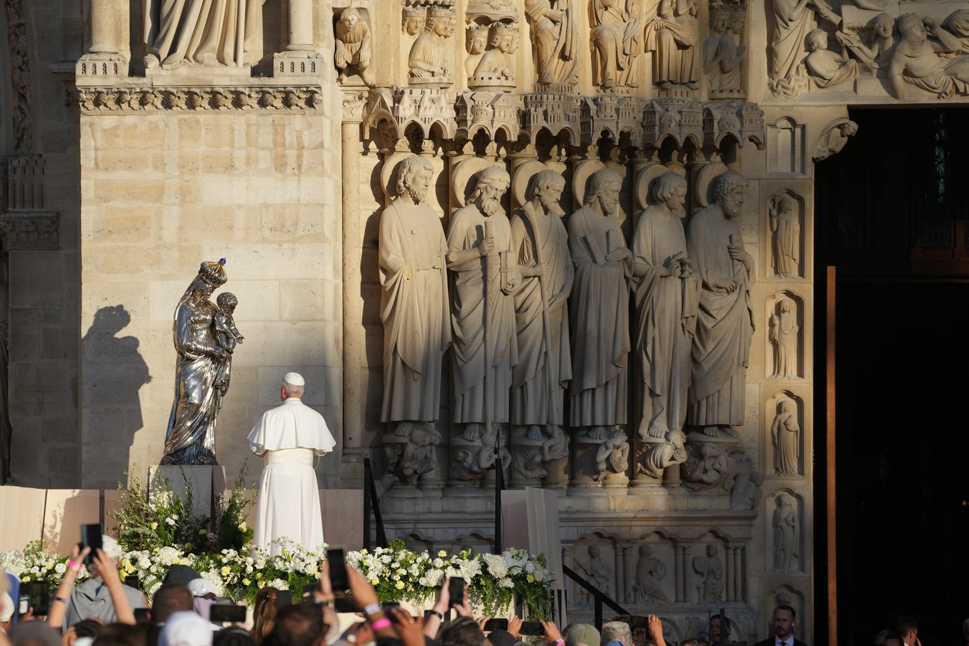 Pope warns a ‘paradise of machines’ could undermine humanity as he opens France trip | iNFOnews.ca