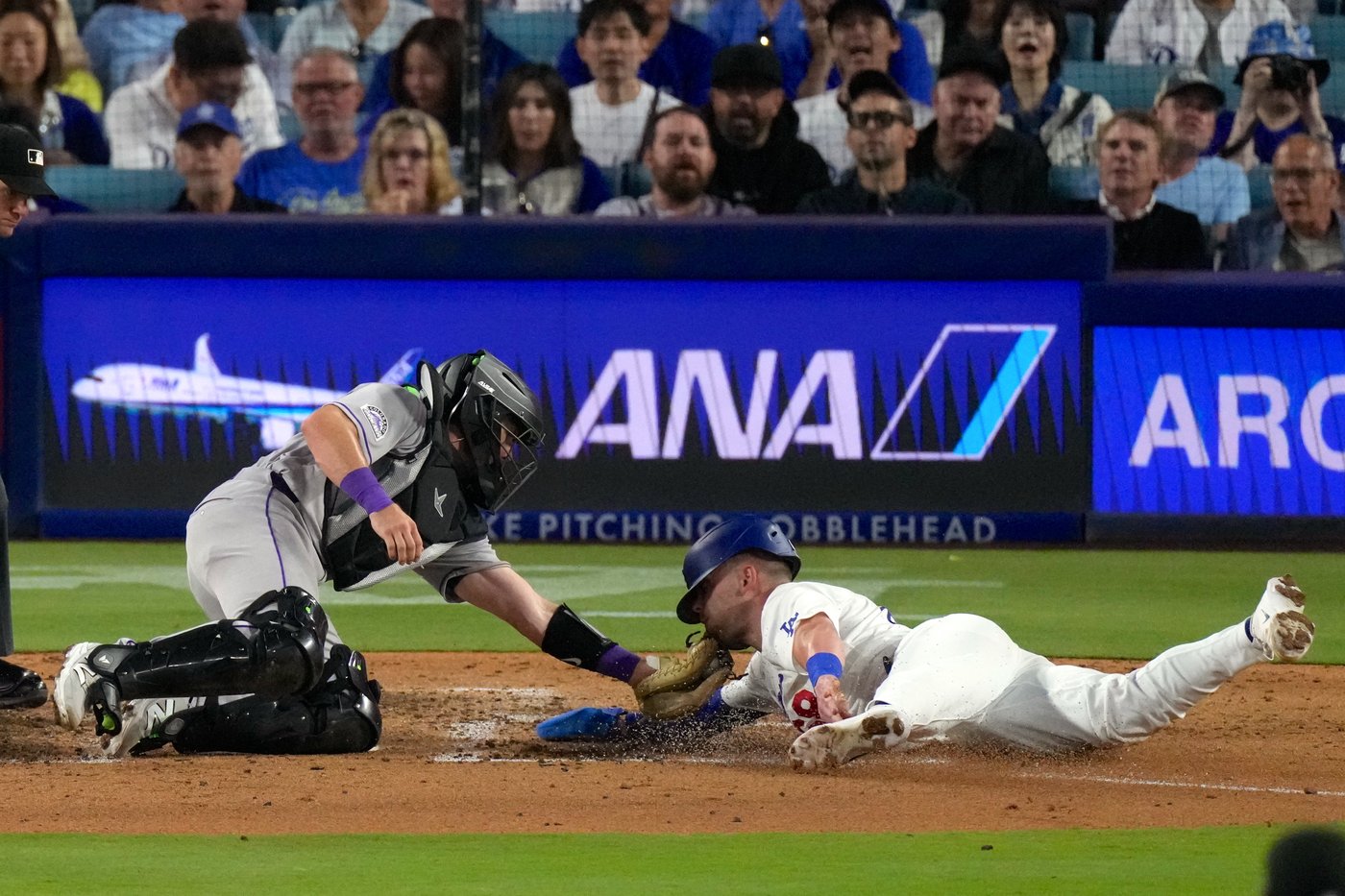 Rockies rally past the Dodgers 4-3 after 2 errors in the eighth | iNFOnews.ca Rockies rally past the Dodgers 4-3 after 2 errors in the eighth | iNFOnews.ca