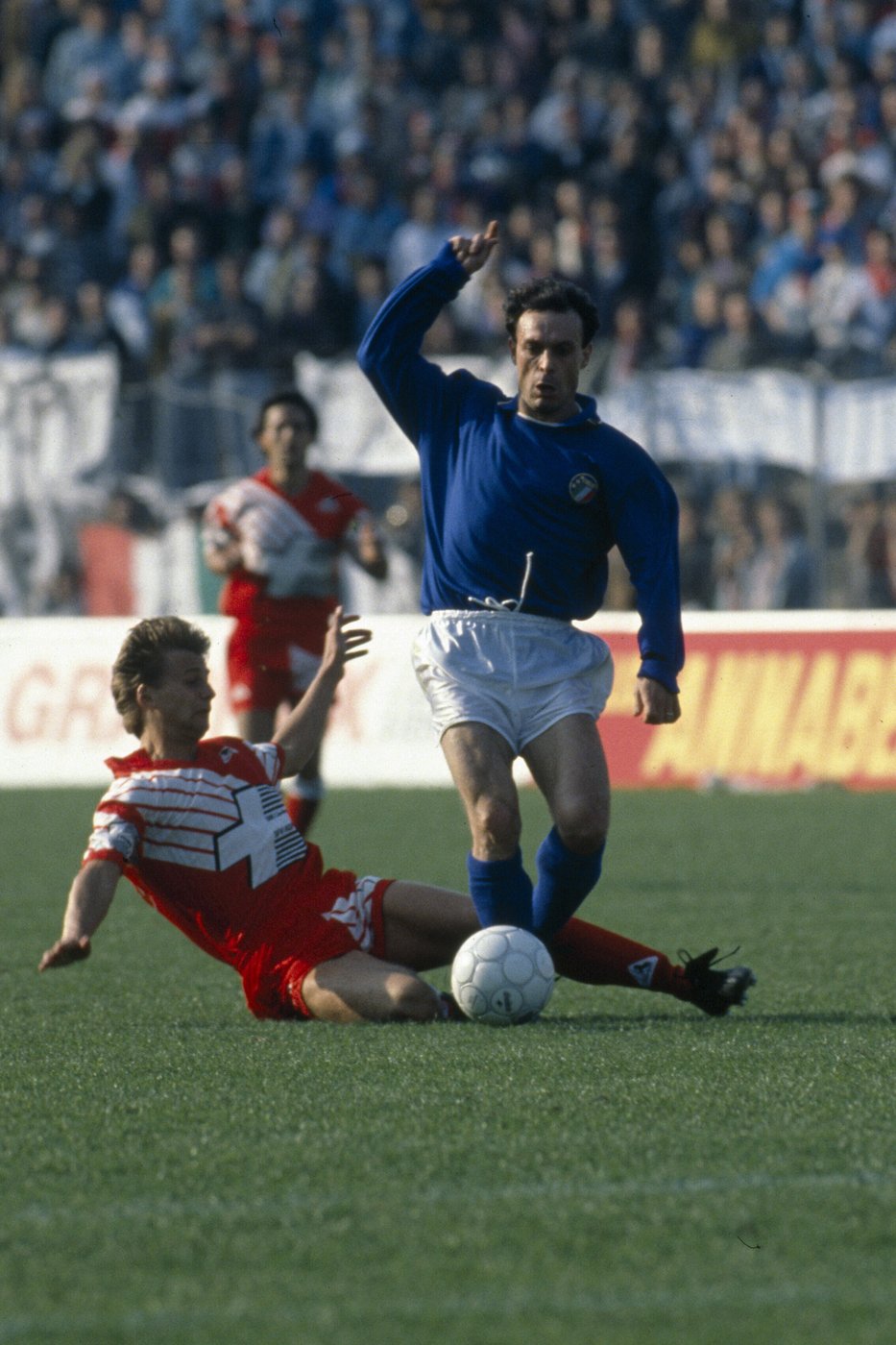 Salvatore 'Totò' Schillaci, the Italy striker who was top scorer at 1990 World Cup, dies at 59 | iNFOnews.ca