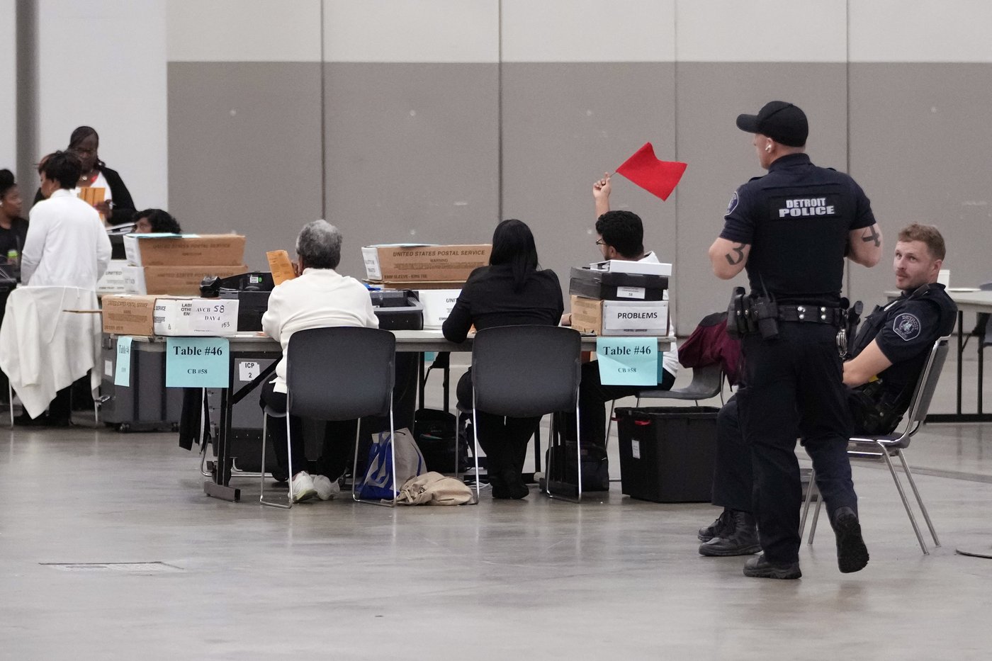 Detroit strengthens security at sites where ballots are counted | iNFOnews.ca