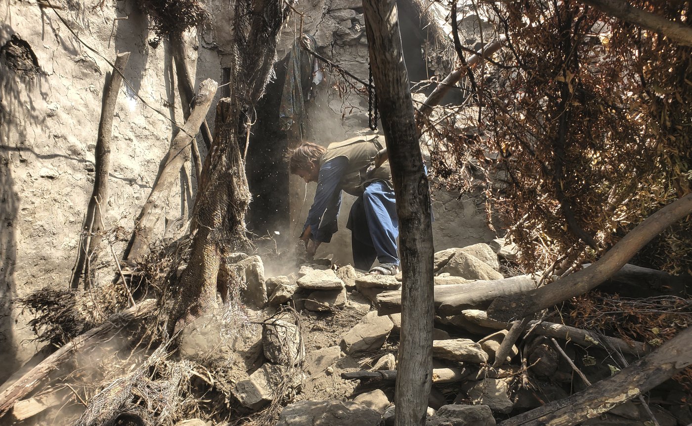 A devastating earthquake in Afghanistan: See the photos | iNFOnews.ca