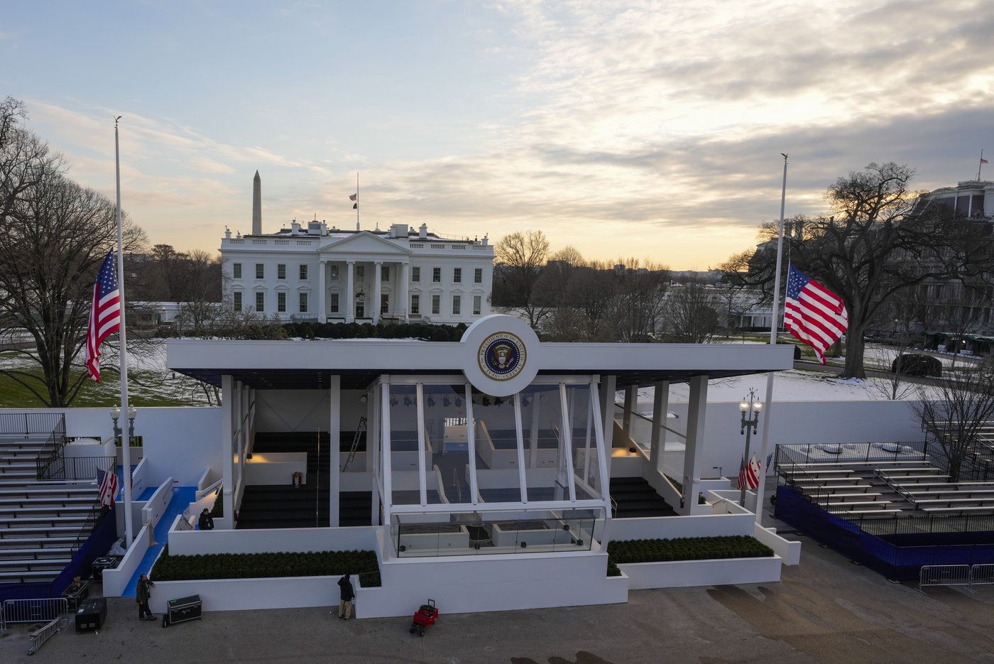 Trump's swearing-in will move inside the Capitol Rotunda because of intense cold | iNFOnews.ca