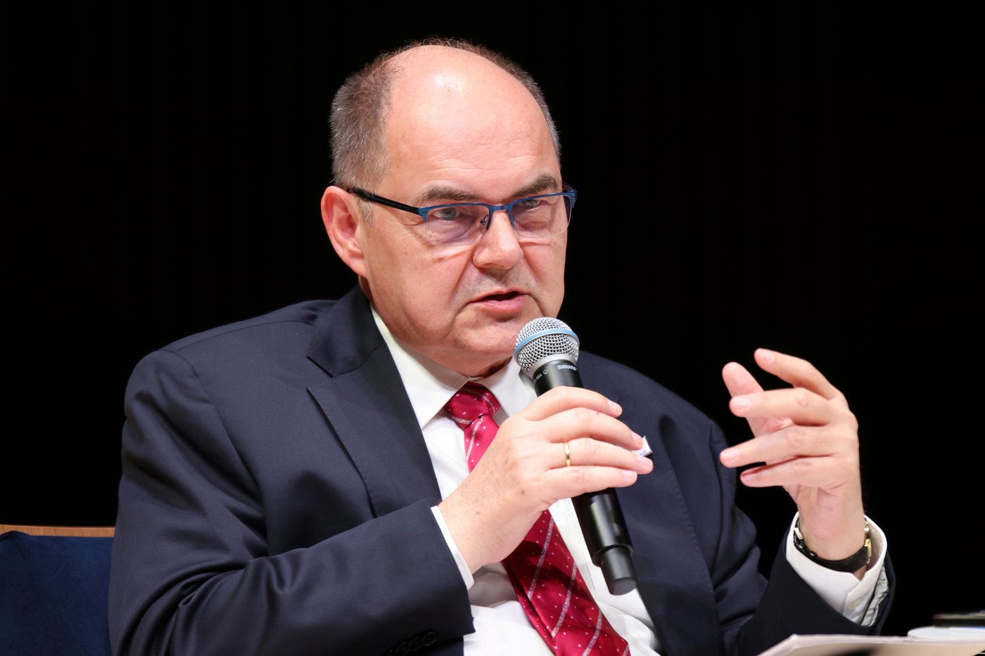 International envoy for Bosnia who clashed with Serb leader to step down | iNFOnews.ca