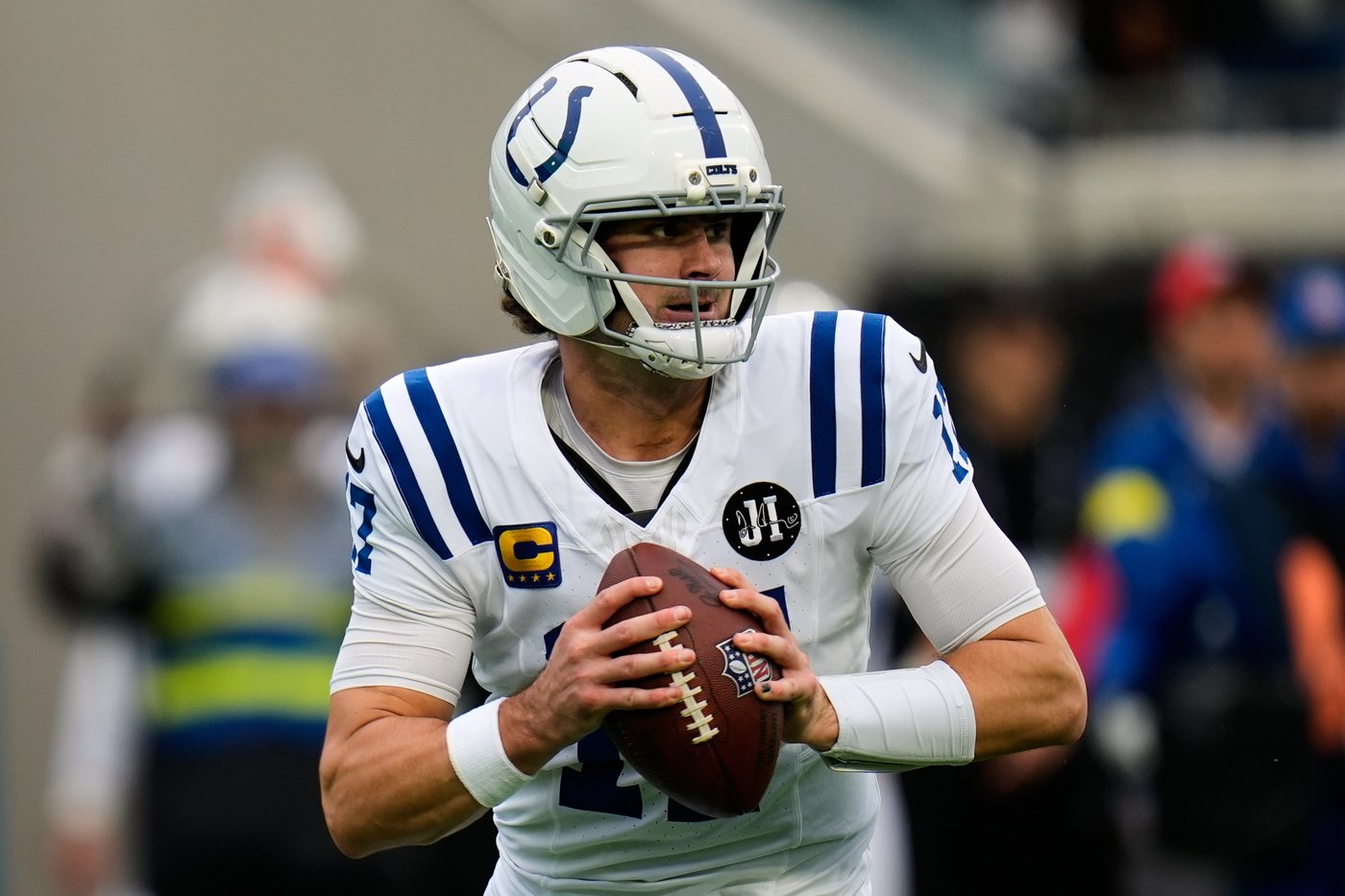 Colts place transition tag on Daniel Jones and Breece Hall gets franchise tag from Jets | iNFOnews.ca