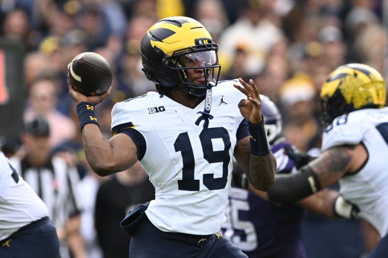 Freshman QBs Underwood and Washington meet when No. 18 Michigan faces Maryland this weekend | iNFOnews.ca