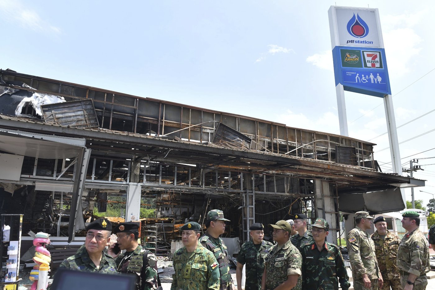 Cambodian and Thai officials meet in Malaysia to iron out ceasefire details | iNFOnews.ca Cambodian and Thai officials meet in Malaysia to iron out ceasefire details | iNFOnews.ca