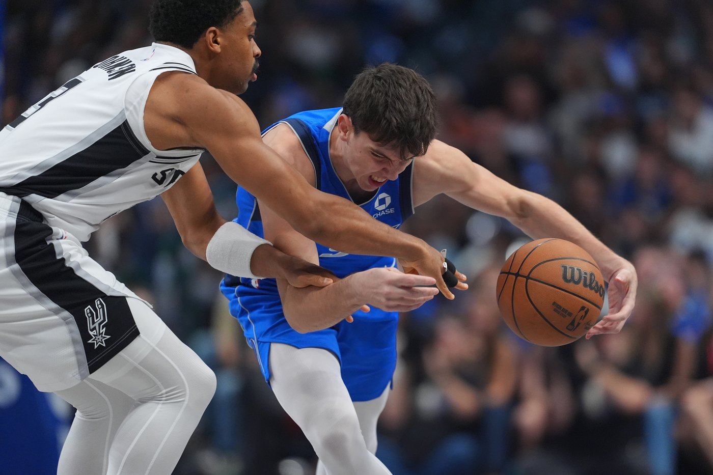 Wembanyama, Harper lead Spurs past short-handed Mavericks 122-106 for their first victory | iNFOnews.ca