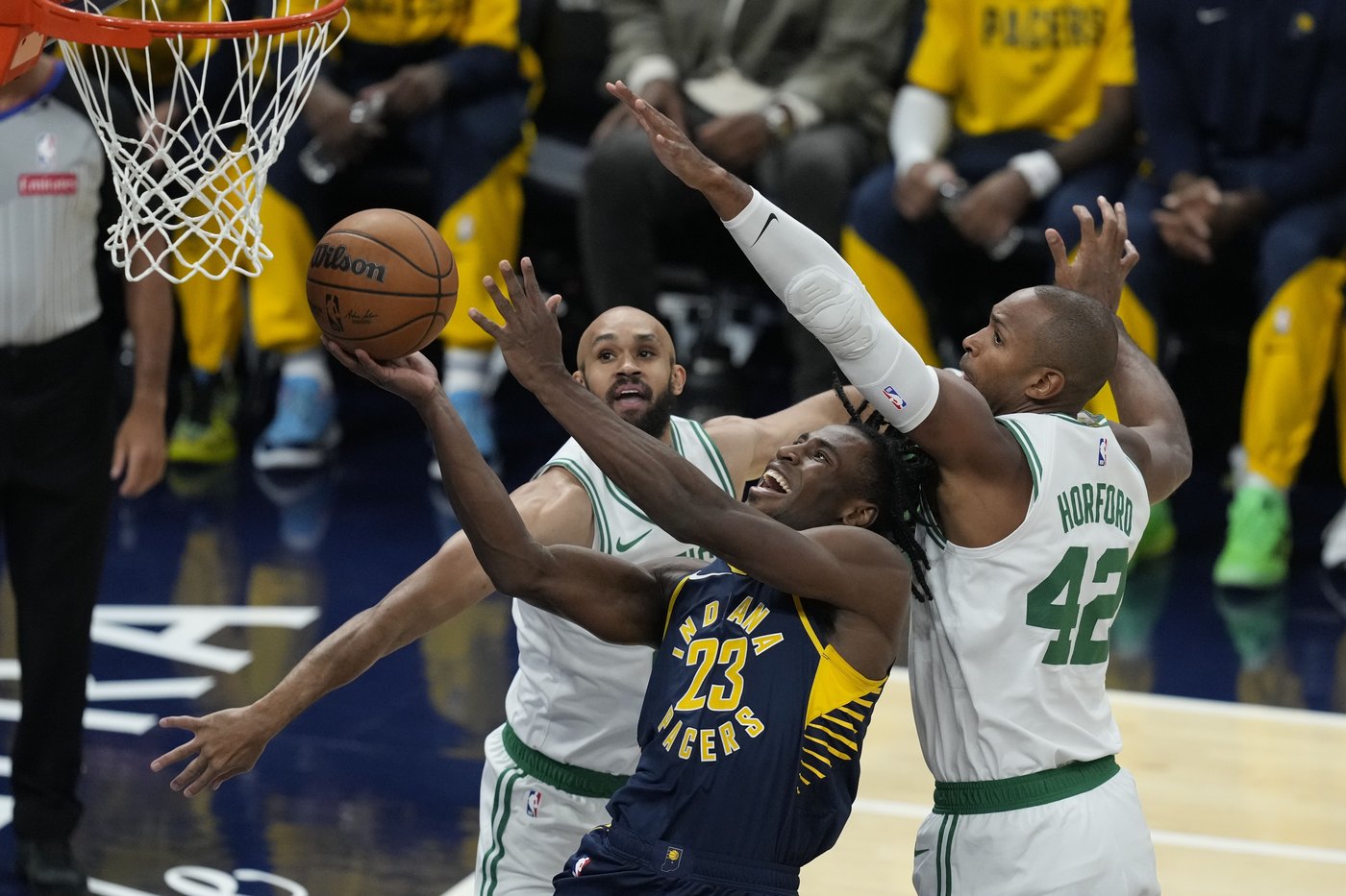 Pascal Siakam scores 29 points and makes tiebreaking 3 to send Pacers past Celtics 135-132 in OT | iNFOnews.ca