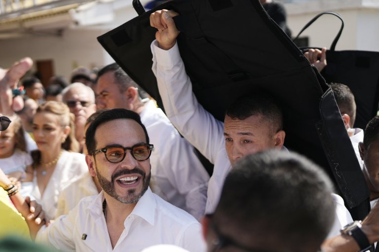Pro-Trump candidate takes lead in Colombia's presidential race with promise of crime crackdown | iNFOnews.ca