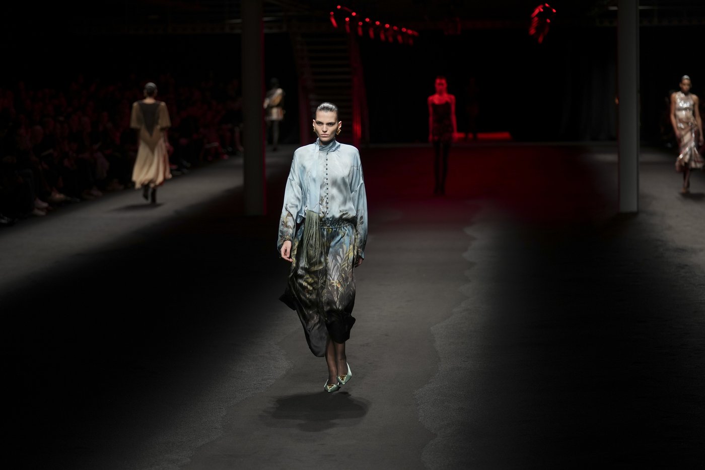 Roberto Cavalli ignites Milan runway with fiery creations inspired by ancient Pompeii | iNFOnews.ca