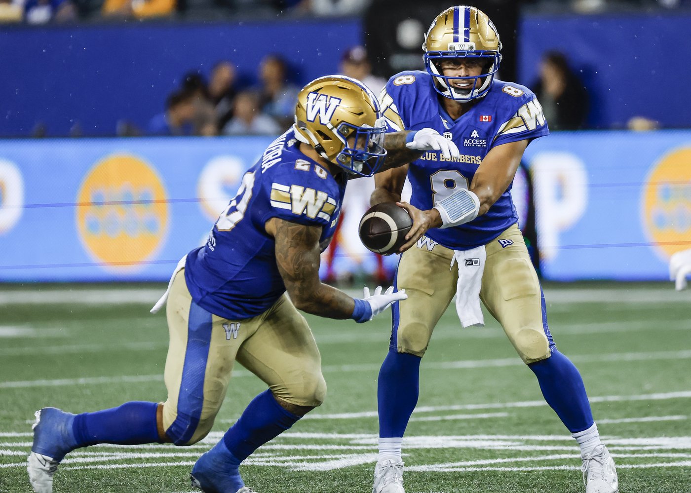 Oliveira helps Blue Bombers roll past winless Redblacks 33-21 | iNFOnews.ca Oliveira helps Blue Bombers roll past winless Redblacks 33-21 | iNFOnews.ca