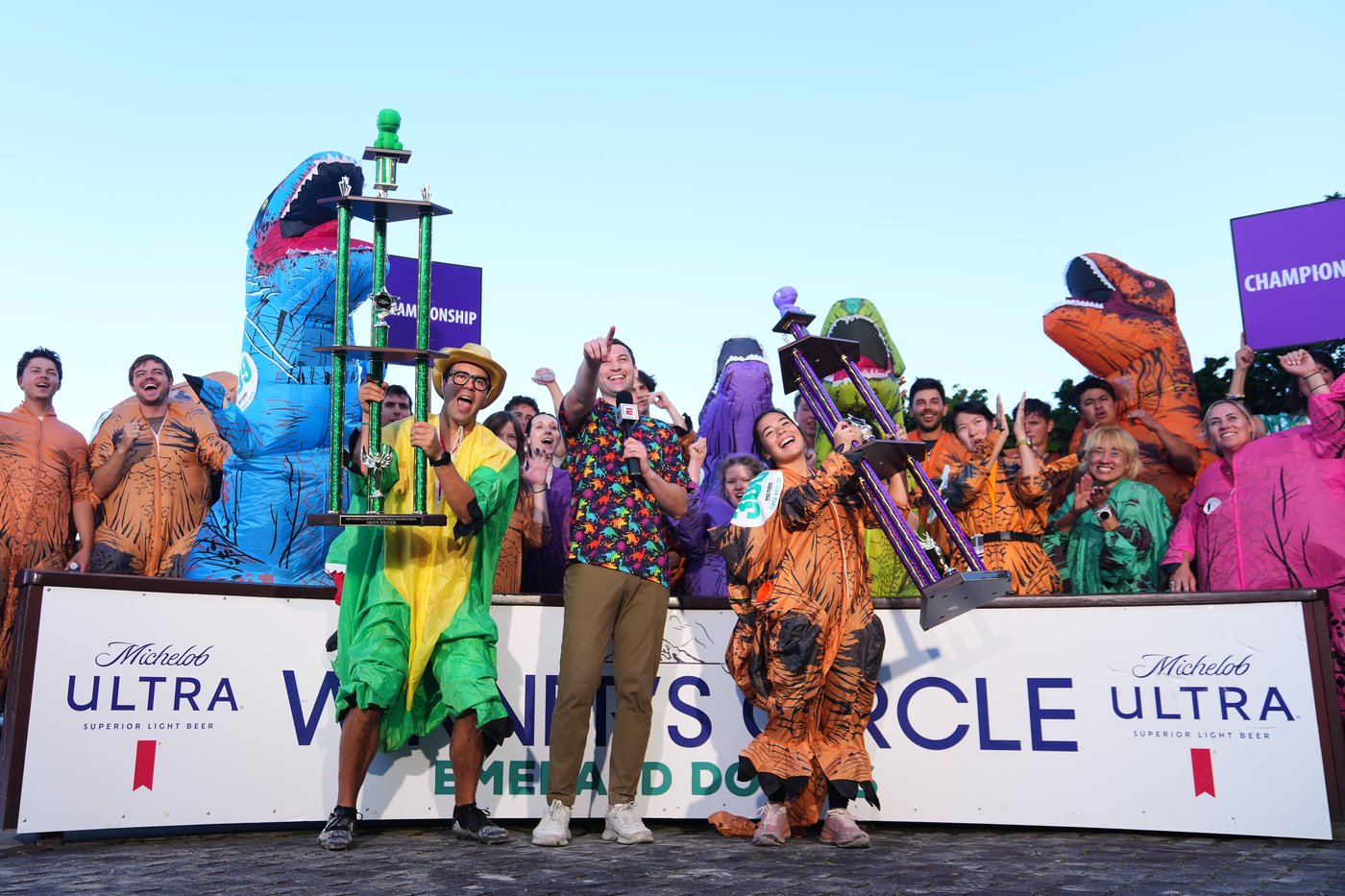 Inflatable dinosaurs race at Emerald Downs, in photos | iNFOnews.ca