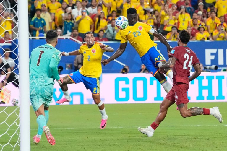 Colombia wins Group K after scoreless draw with Portugal; both World Cup squads advance | iNFOnews.ca