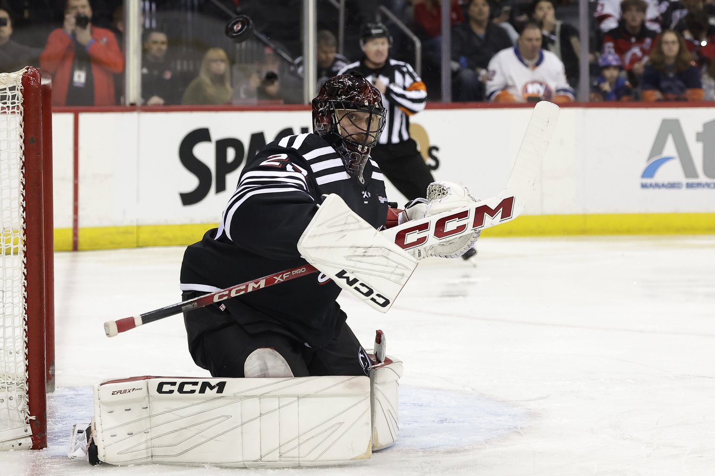 Bo Horvat scores, Ilya Sorokin makes 25 saves and Islanders top Devils 1-0 | iNFOnews.ca