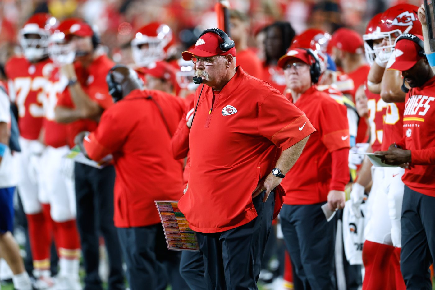 Walker runs all over Denver, Mahomes looks healthy as Chiefs beat up Broncos 31-10 | iNFOnews.ca Walker runs all over Denver, Mahomes looks healthy as Chiefs beat up Broncos 31-10 | iNFOnews.ca