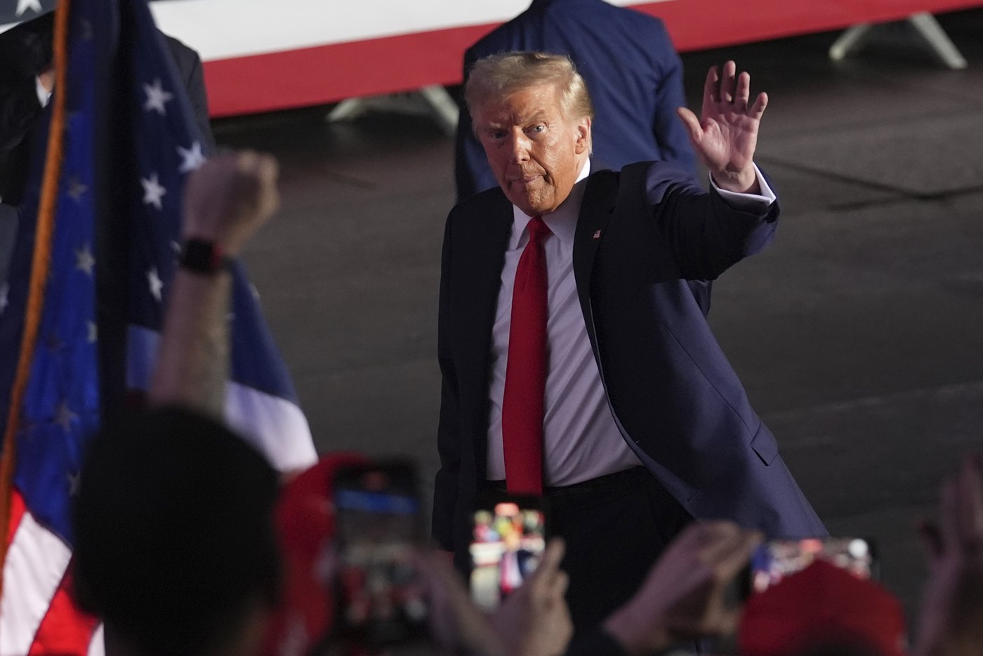 The Latest: Trump wins North Carolina and GOP reclaims Senate majority | iNFOnews.ca