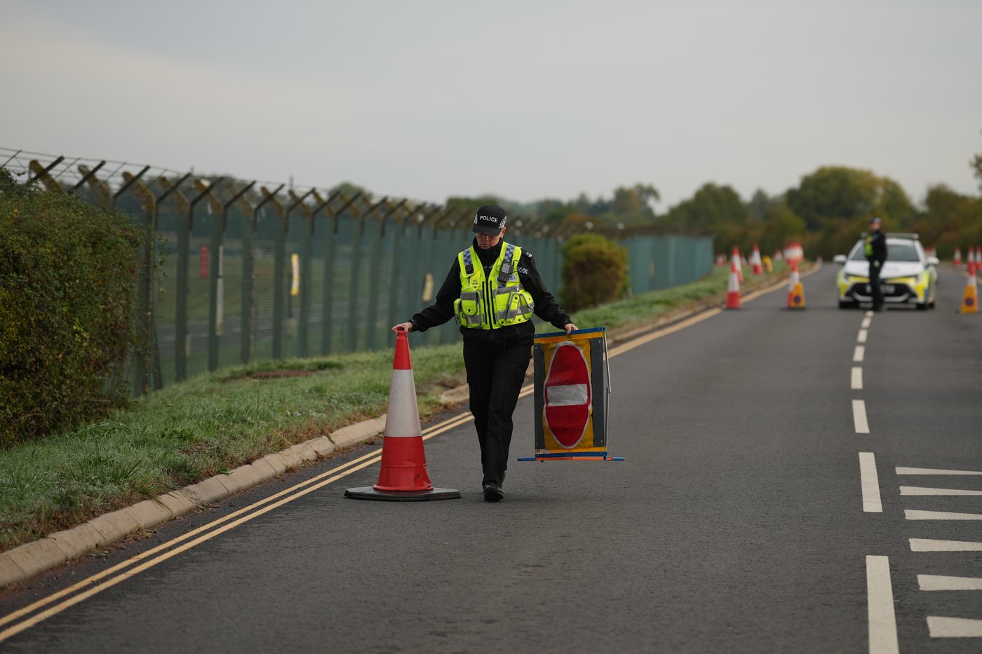 5 men arrested near a US-run air base are bailed as UK police probe whether there's a link to Iran | iNFOnews.ca 5 men arrested near a US-run air base are bailed as UK police probe whether there's a link to Iran | iNFOnews.ca