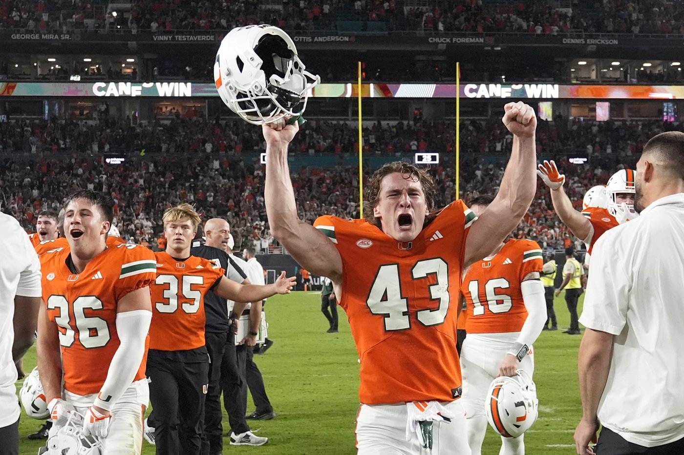 No. 7 Miami survives Virginia Tech 38-34 to remain unbeaten after Hail Mary TD overturned | iNFOnews.ca