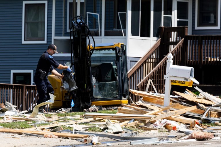 Michigan house explosion leaves 1 dead and another in critical condition | iNFOnews.ca