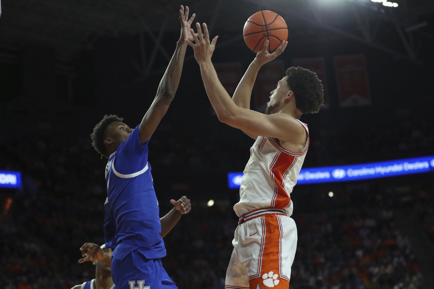 Wiggins, Schieffelin and Clemson's defense hold down No. 4 Kentucky for a 70-66 win | iNFOnews.ca