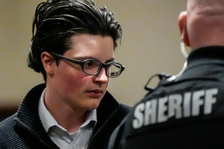 Georgia teen charged in Apalachee High School shooting to appear in court for plea and sentencing | iNFOnews.ca