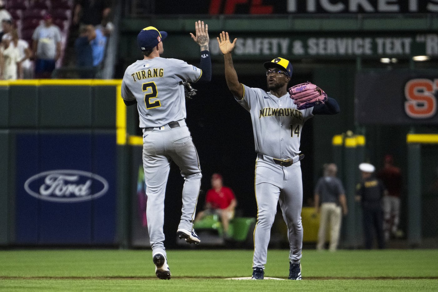 Milwaukee's recent streak calls to mind the Brewers' 1987 season, which was quite a roller coaster | iNFOnews.ca Milwaukee's recent streak calls to mind the Brewers' 1987 season, which was quite a roller coaster | iNFOnews.ca