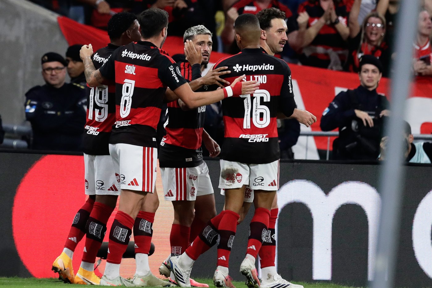 De Arrascaeta’s late goal lifts Flamengo into Copa Libertadores semifinals | iNFOnews.ca De Arrascaeta’s late goal lifts Flamengo into Copa Libertadores semifinals | iNFOnews.ca