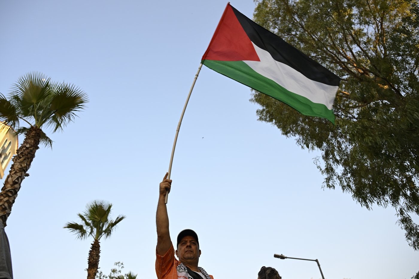 Greek protesters rally against an Israeli cruise ship as EU unions express anger over Gaza | iNFOnews.ca