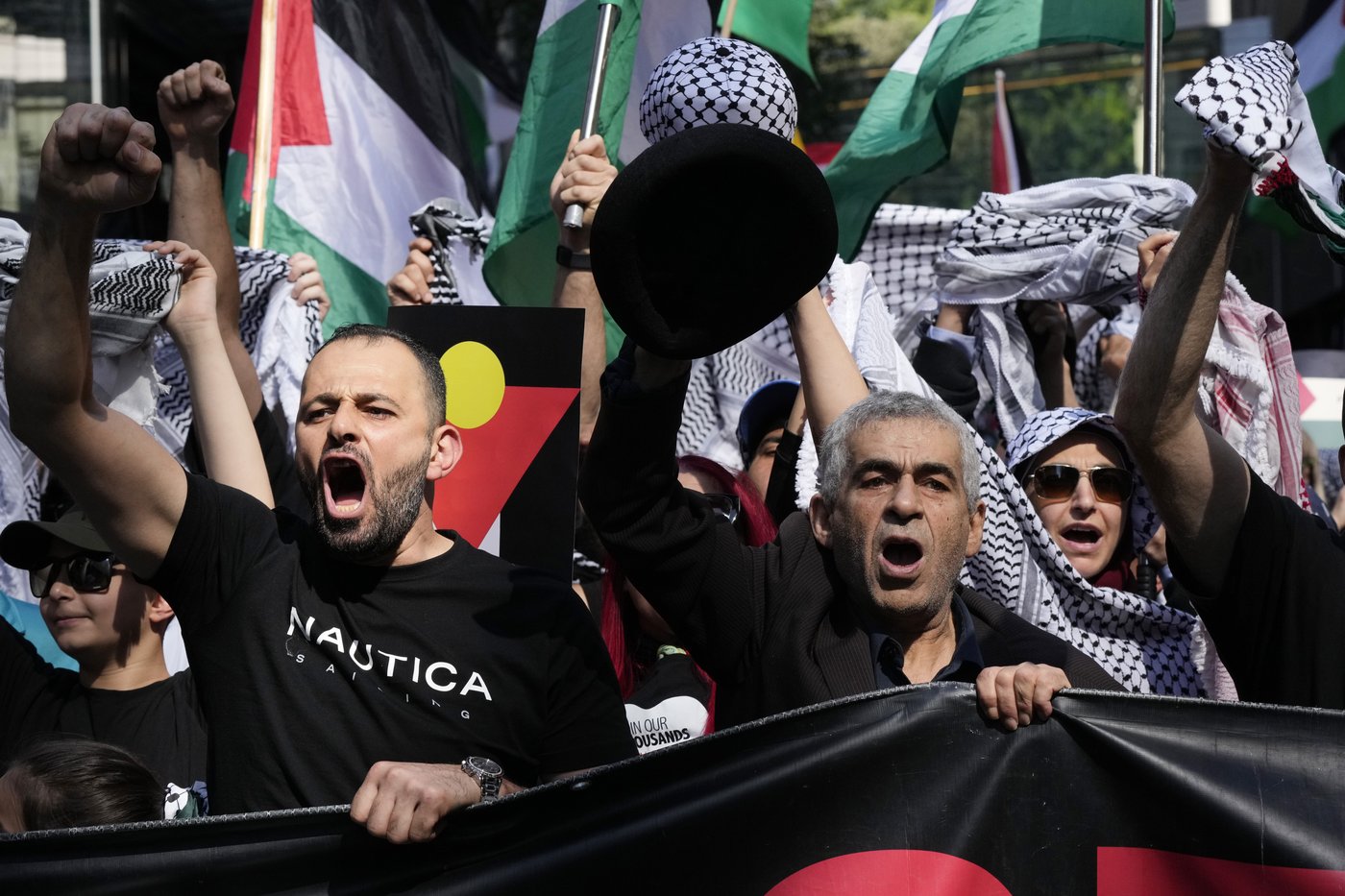 Pro-Palestinian and pro-Israeli crowds rally across the world on the eve of Oct. 7 anniversary | iNFOnews.ca