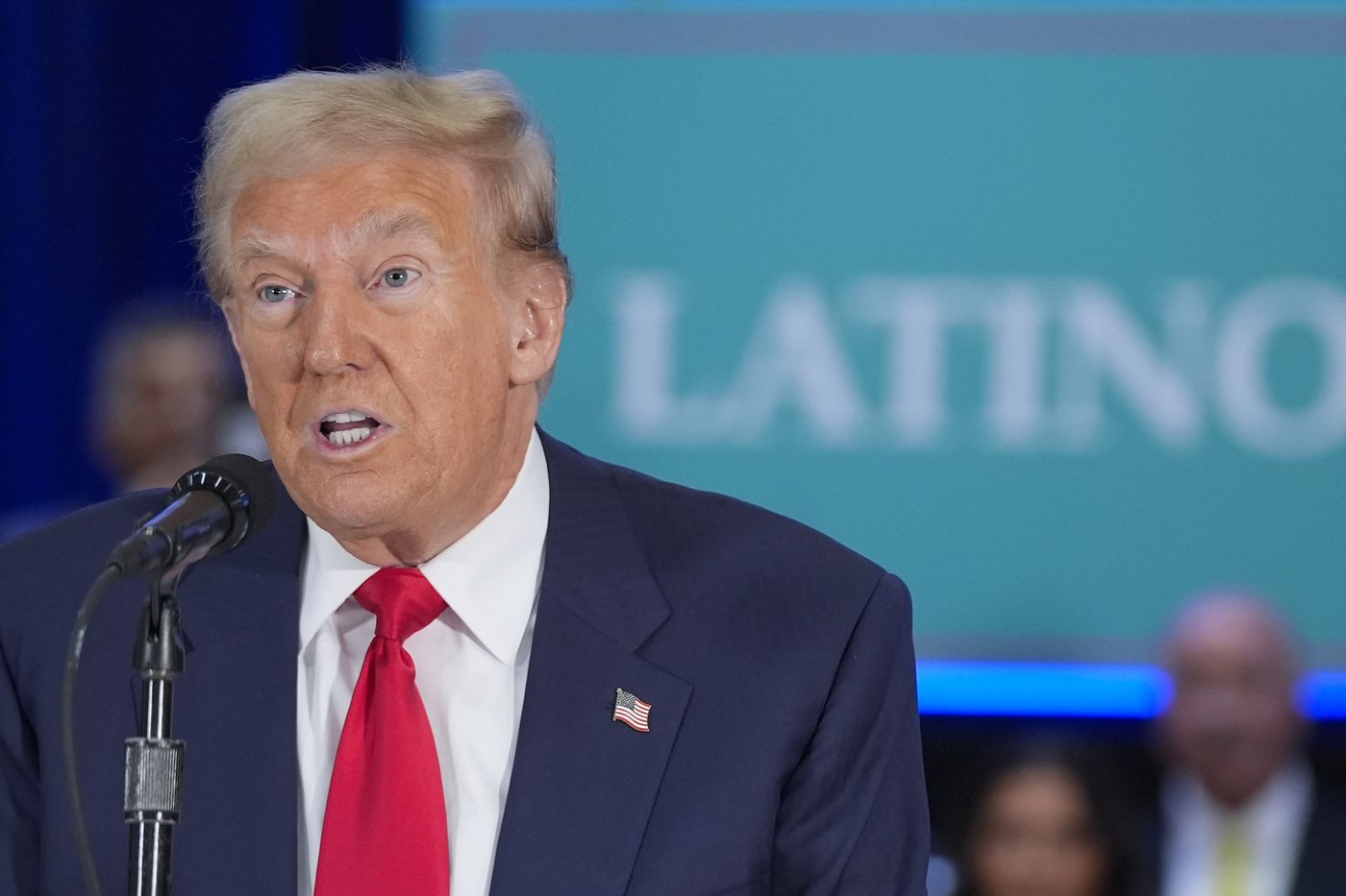 Harris speaks about creating economic opportunity for Latino men; Trump airs familiar grievances | iNFOnews.ca