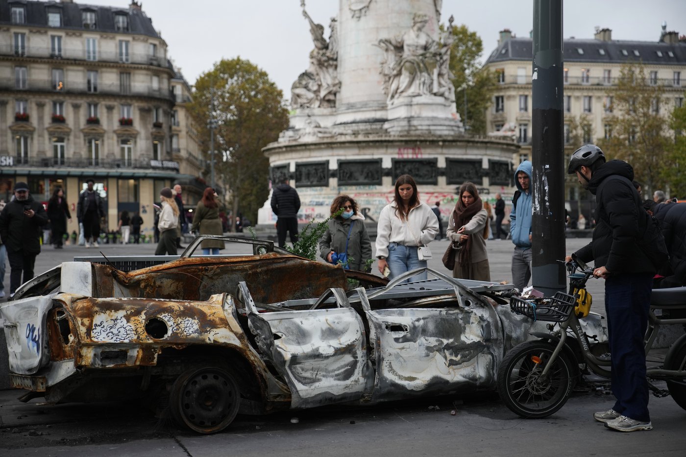 France announces nightly curfews 'for as long as necessary' in Paris and other big cities | iNFOnews.ca France announces nightly curfews 'for as long as necessary' in Paris and other big cities | iNFOnews.ca