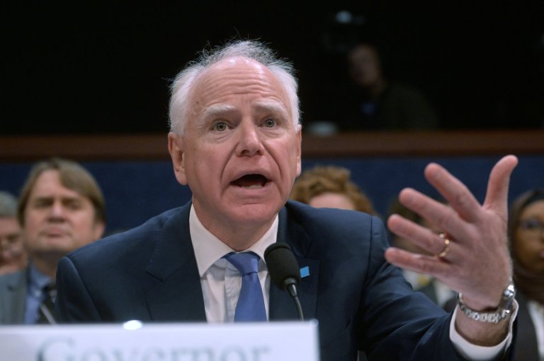 Agents serve search warrants in federal fraud probe in Minnesota | iNFOnews.ca