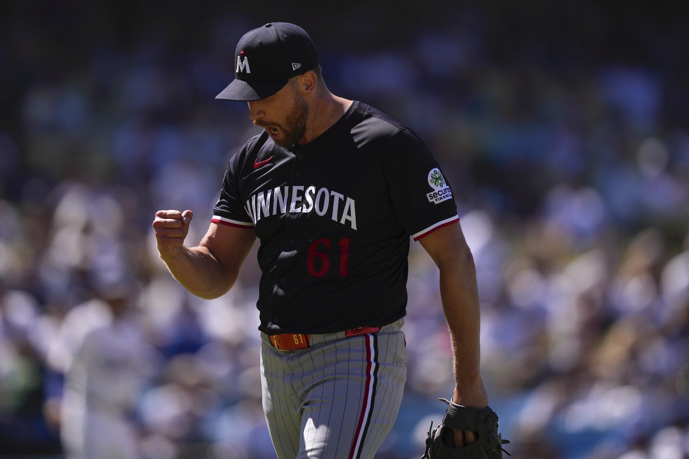 Ohtani homers in 5th straight game, Freeman drives in 2 runs in the 9th as Dodgers beat Twins 4-3 | iNFOnews.ca Ohtani homers in 5th straight game, Freeman drives in 2 runs in the 9th as Dodgers beat Twins 4-3 | iNFOnews.ca