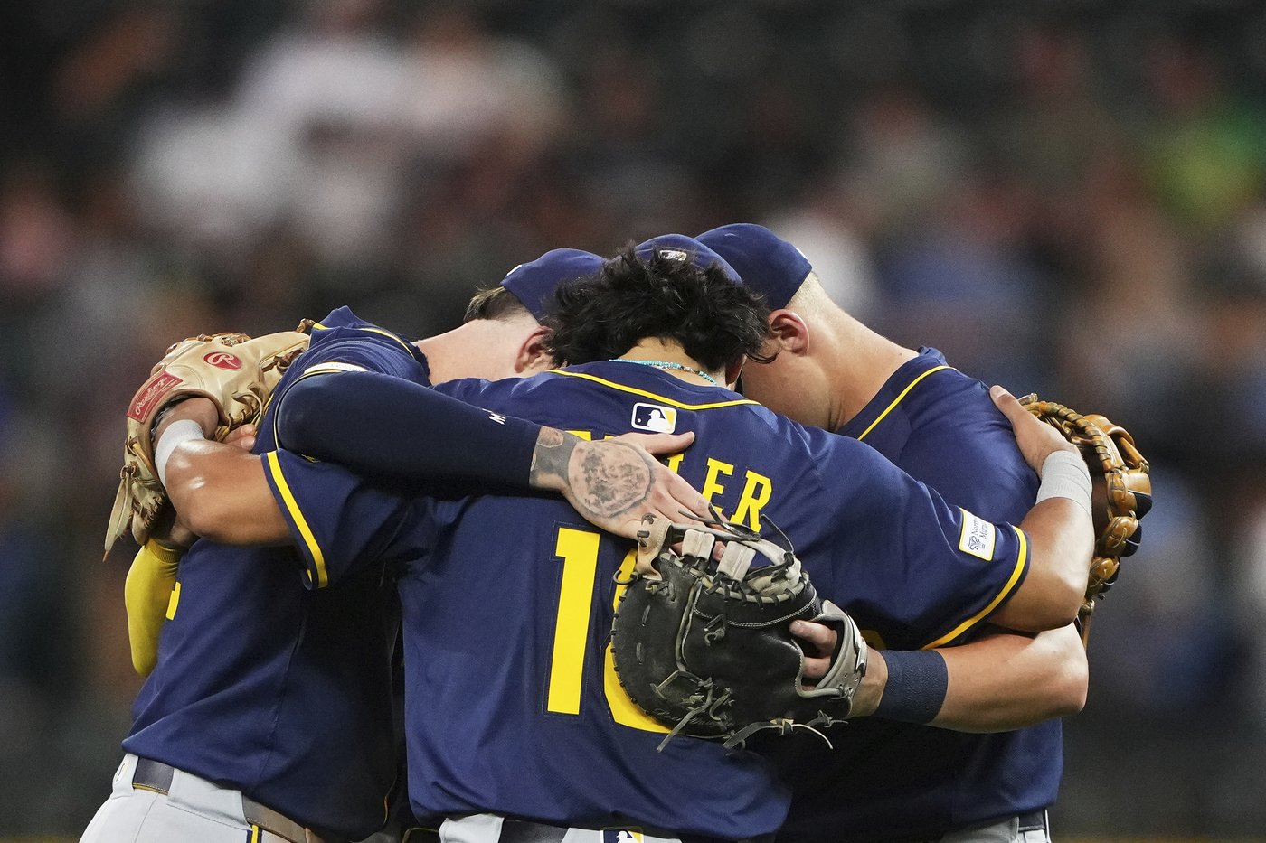 Brandon Woodruff’s gem propels Brewers to 11th straight win, 6-0 over Mariners | iNFOnews.ca Brandon Woodruff’s gem propels Brewers to 11th straight win, 6-0 over Mariners | iNFOnews.ca