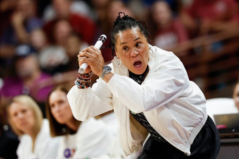 South Carolina's Dawn Staley says money is driving transfer portal recruiting talks more than ever | iNFOnews.ca