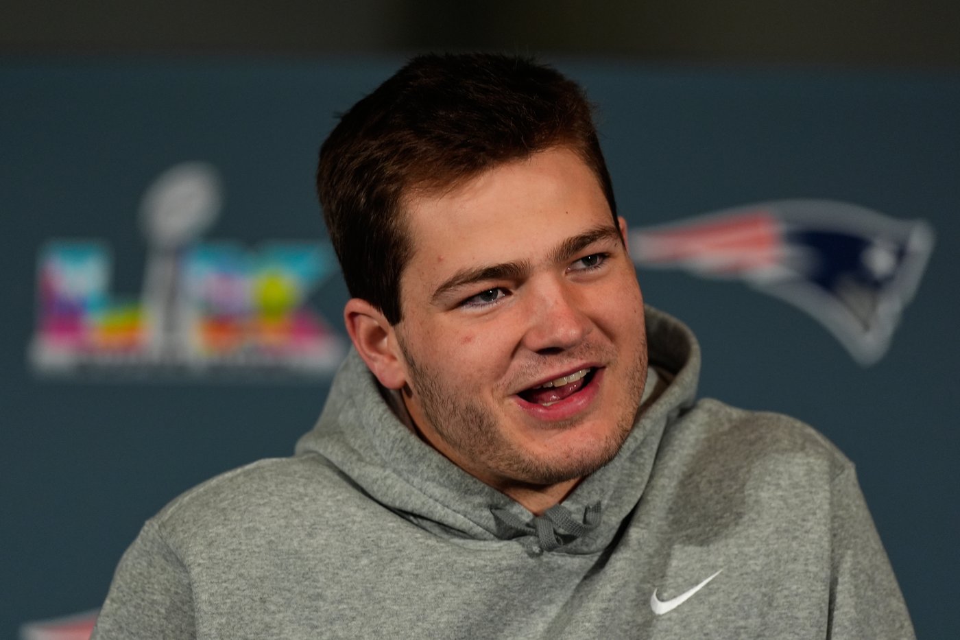 Sam Darnold has overcome doubters, Drake Maye has lived up to hype. Only one will win Super Bowl 60 | iNFOnews.ca