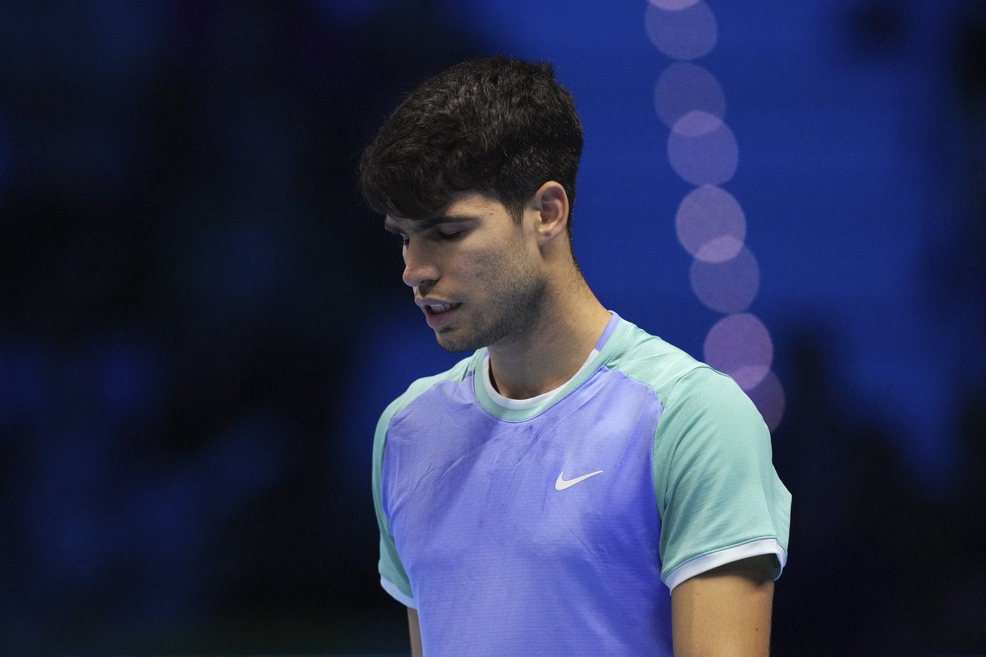 Alcaraz struggles with stomach issue in loss to Ruud at ATP Finals and Zverev beats Rublev | iNFOnews.ca Alcaraz struggles with stomach issue in loss to Ruud at ATP Finals and Zverev beats Rublev | iNFOnews.ca