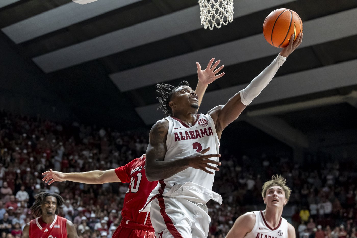 No. 2 Alabama uses second-half run to beat Arkansas State 88-79 and avoid upset | iNFOnews.ca