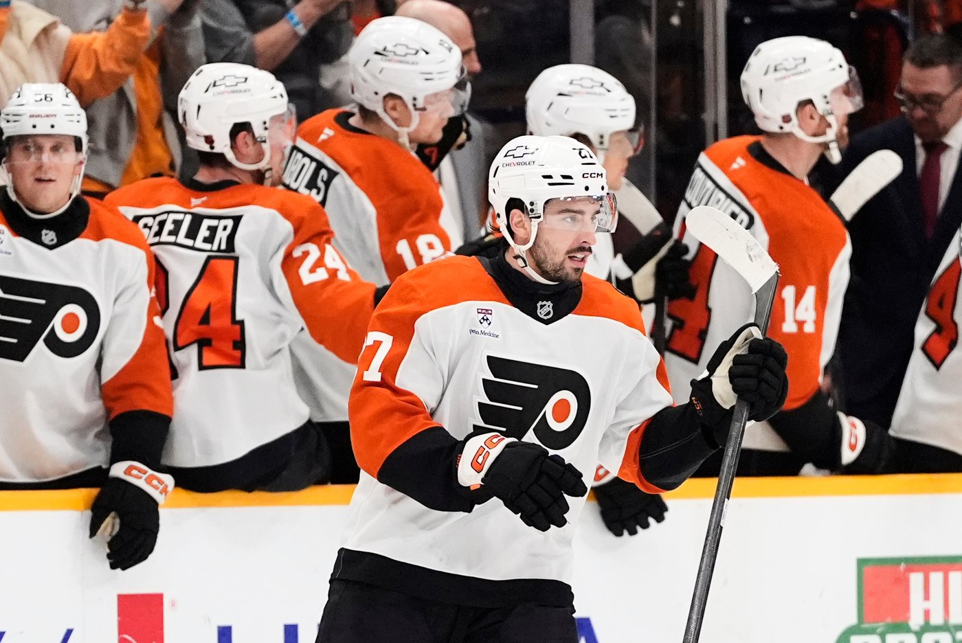 Konecny and Vladar lead Flyers to 3-1 win over Predators | iNFOnews.ca