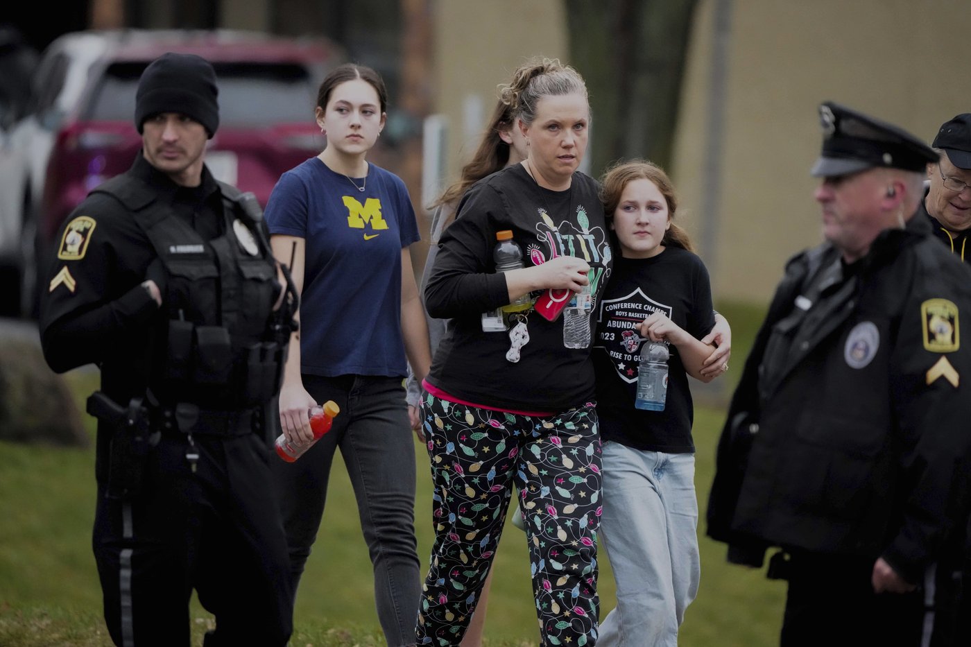 15-year-old girl fatally shoots teacher and teenager at a Christian school in Wisconsin | iNFOnews.ca